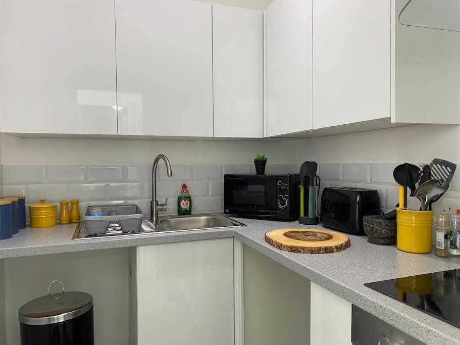 A Fabulous Apartment Set In St Leonard'S On Sea St Leonards-on-Sea Exteriör bild